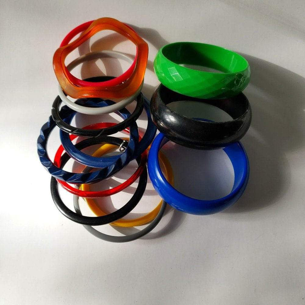 Bundle of Assorted Plastic Bangle Bracelets